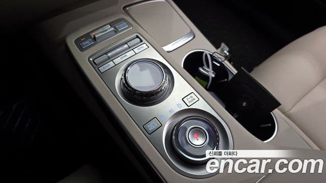 Genesis GV70, 2023 9