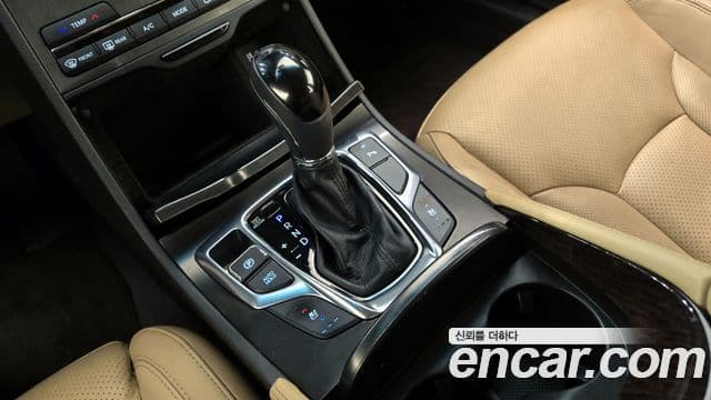 Hyundai Grandeur HG Modern, 2015 9