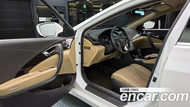 Hyundai Grandeur HG Modern, 2015 11