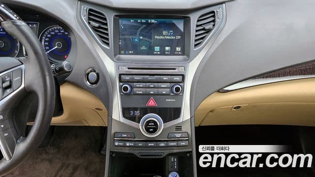 Hyundai Grandeur HG Modern, 2015 15