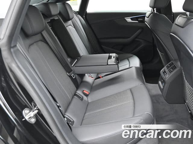 Audi A5 (F5) 40 TFSI Quattro Premium Sportback, 2023 12