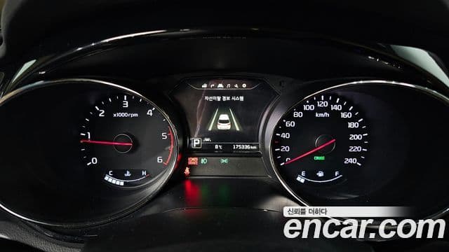 Kia All New Carnival Noblesse, 2016 8