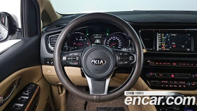 Kia All New Carnival Noblesse, 2016 13