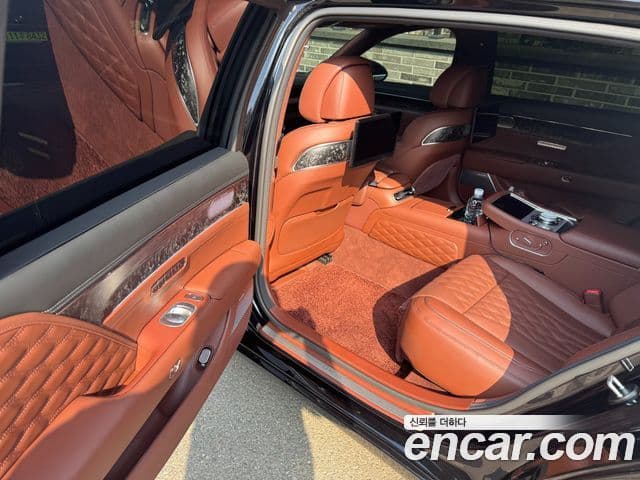 Genesis G90 (RS4) бензин 3.5 турбо e-S/C AWD LWB, 2025 10