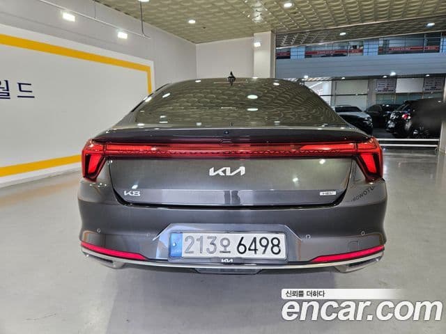 Kia K8 гибрид Signature, 2023 3