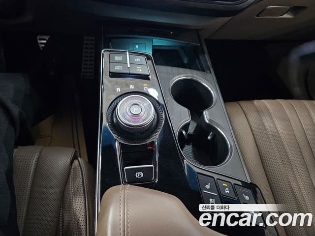 Kia K8 гибрид Signature, 2023 9