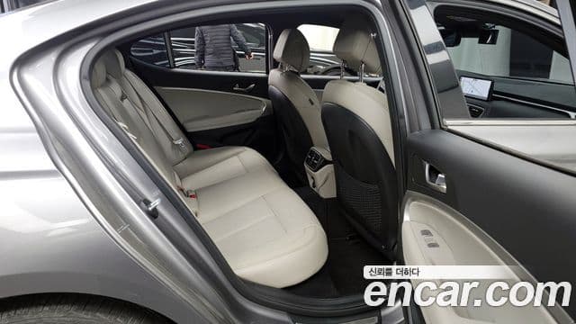 Genesis The / новый New G70, 2021 12