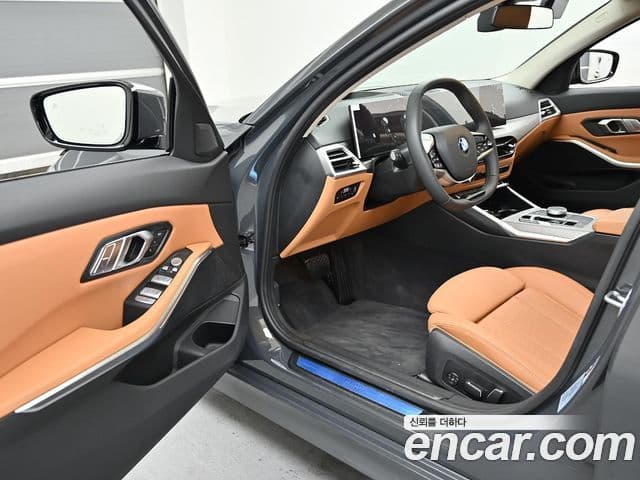 BMW 3시리즈 (G20), 2025 11