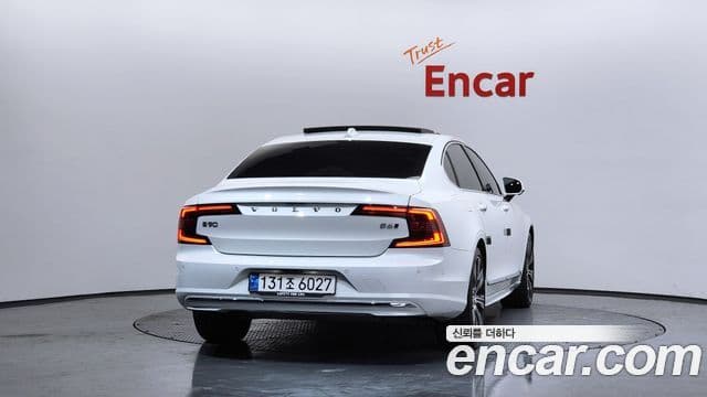 Volvo S90 B6 AWD Ultimate Bright, 2024 4