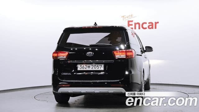 Kia All New Carnival Noblesse, 2017 4