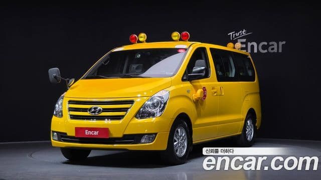Hyundai Grand Starex детский перевозочный автомобиль, 2016 1