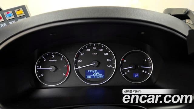 Hyundai Grand Starex детский перевозочный автомобиль, 2016 8