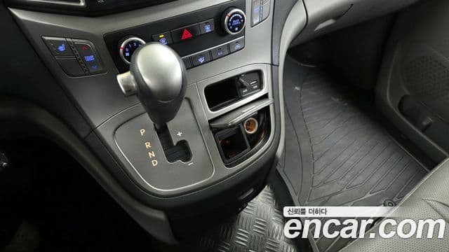 Hyundai Grand Starex детский перевозочный автомобиль, 2016 9