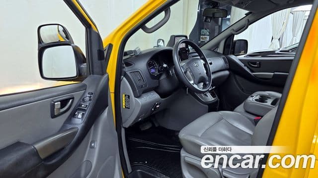 Hyundai Grand Starex детский перевозочный автомобиль, 2016 10