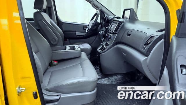 Hyundai Grand Starex детский перевозочный автомобиль, 2016 11