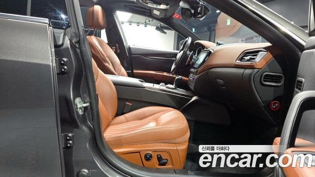 Maserati 기블리 3세대, 2018 11