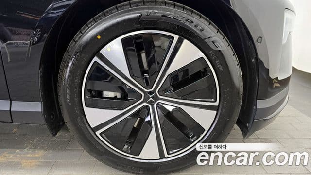 Polestar Polestar 4 Long Range один мотор, 2026 все фото