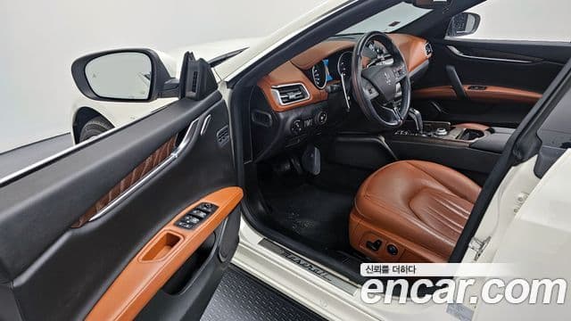 Maserati 기블리 3세대, 2020 11