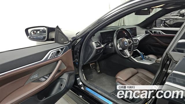 BMW i4, 2023 10