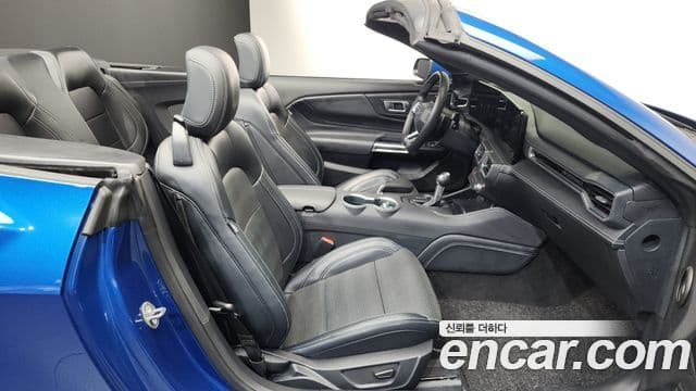 Ford Mustang 7세대 2.3 EcoBoost Premium кабриолет, 2024 11