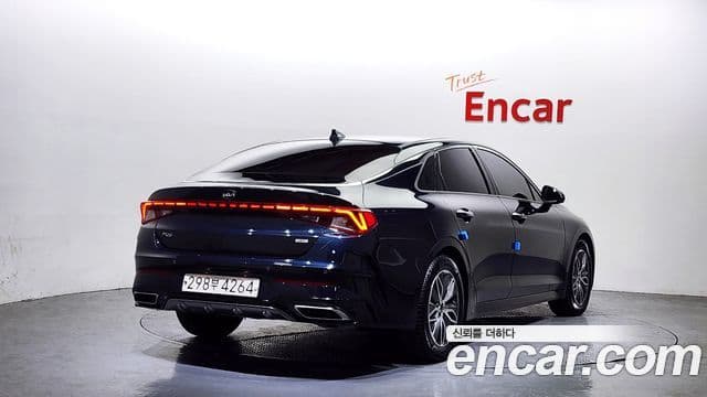 Kia K5 гибрид 3세대 Signature, 2020 2