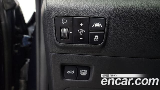 Kia K5 гибрид 3세대 Signature, 2020 13