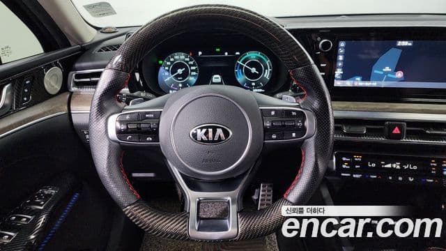 Kia K5 гибрид 3세대 Signature, 2020 14