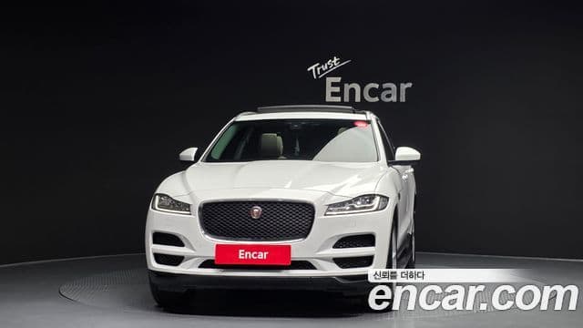 Jaguar F-PACE Prestige, 2020 3