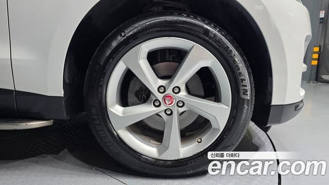 Jaguar F-PACE Prestige, 2020 все фото