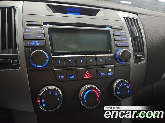 Hyundai NF Sonata 트랜스폼 LPG N20 Deluxe, 2010 13