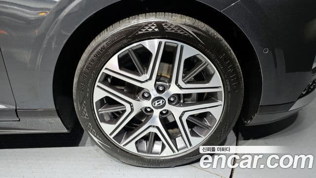 Hyundai Grandeur гибрид (GN7) Exclusive, 2023 все фото