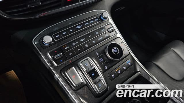 Hyundai The / новый New Santa Fe Exclusive, 2022 9