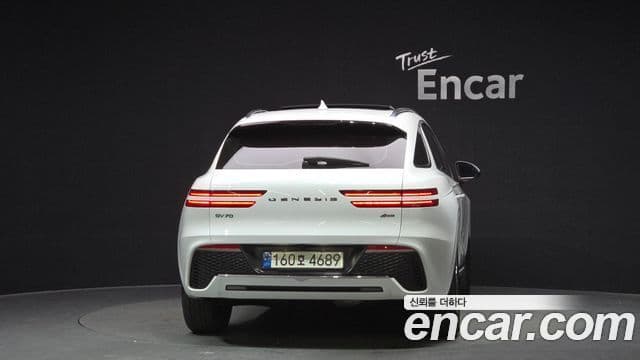 Genesis GV70, 2021 4
