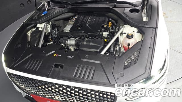 Genesis GV70, 2021 6