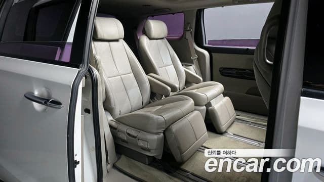 Kia The / новый New Carnival VIP, 2019 12