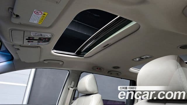 Kia The / новый New Carnival VIP, 2019 19