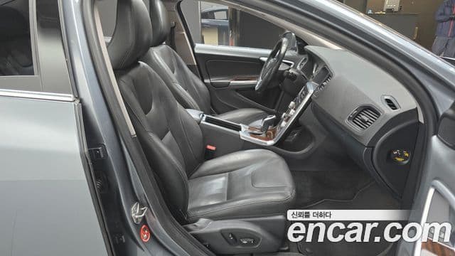 Volvo S60 2세대, 2018 10