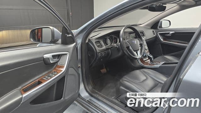 Volvo S60 2세대, 2018 11