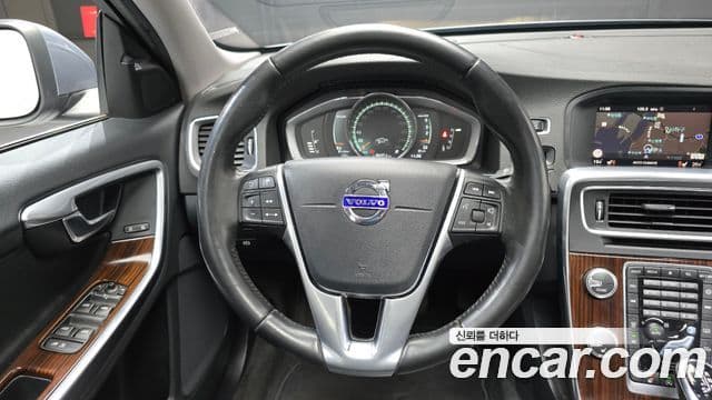 Volvo S60 2세대, 2018 14