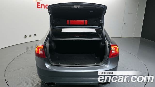 Volvo S60 2세대, 2018 20