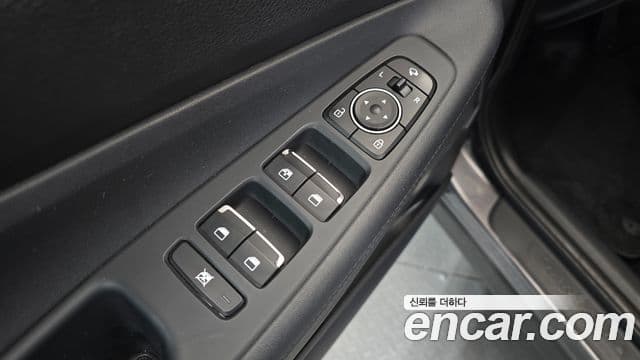 Hyundai Santa Fe TM Exclusive, 2019 18