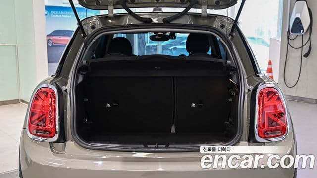 Mini Cooper 3세대, 2020 7