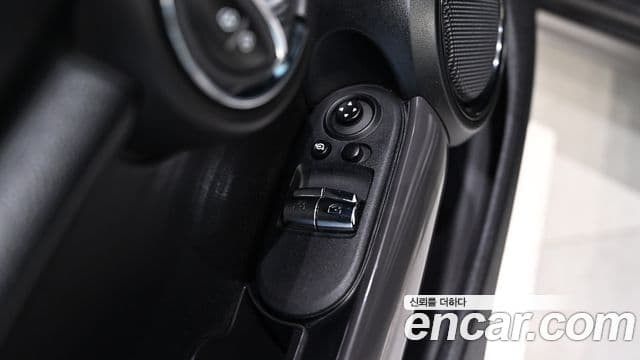 Mini Cooper 3세대, 2020 19