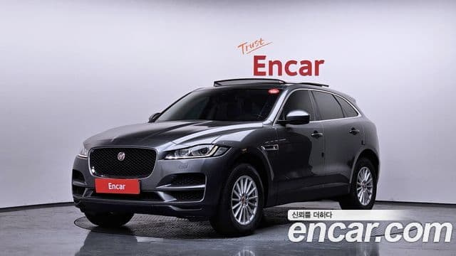 Jaguar F-PACE Prestige, 2017 1