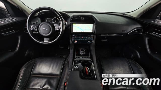 Jaguar F-PACE Prestige, 2017 7