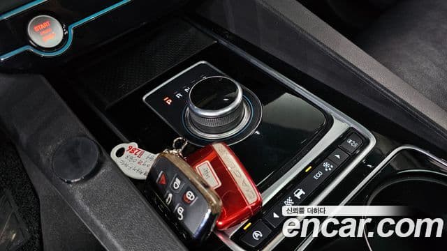 Jaguar F-PACE Prestige, 2017 9