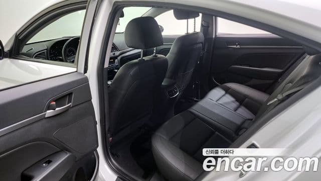 Hyundai Avante AD 1.6 GDI Smart, 2016 11