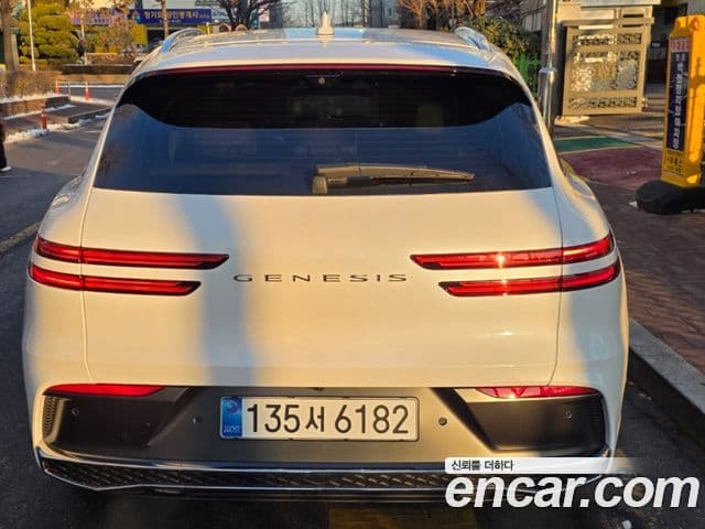 Genesis GV70, 2026 4