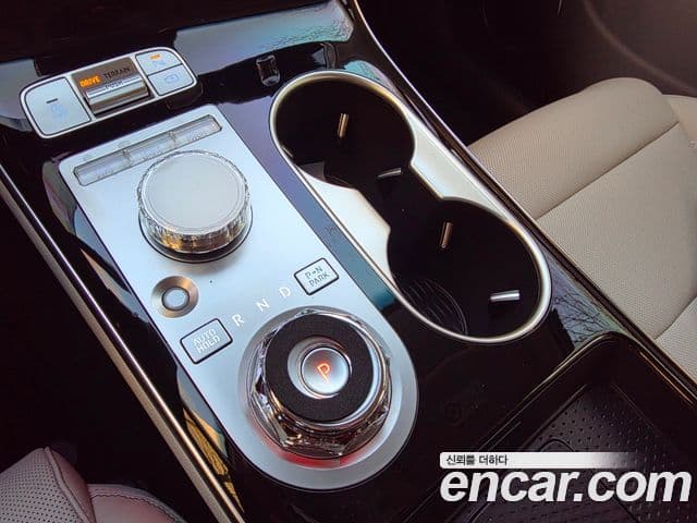 Genesis GV70, 2026 9