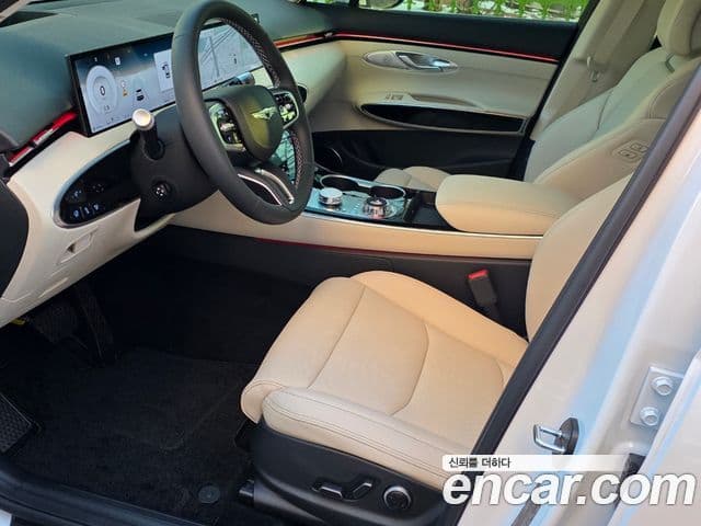 Genesis GV70, 2026 10